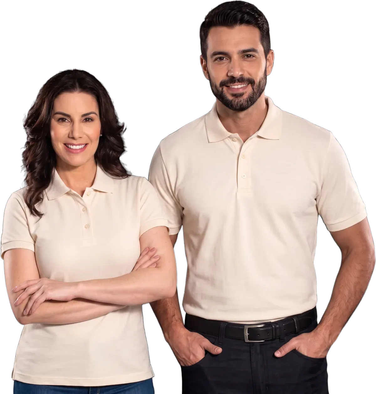 Casal vestindo camisa polo branca personalizável
